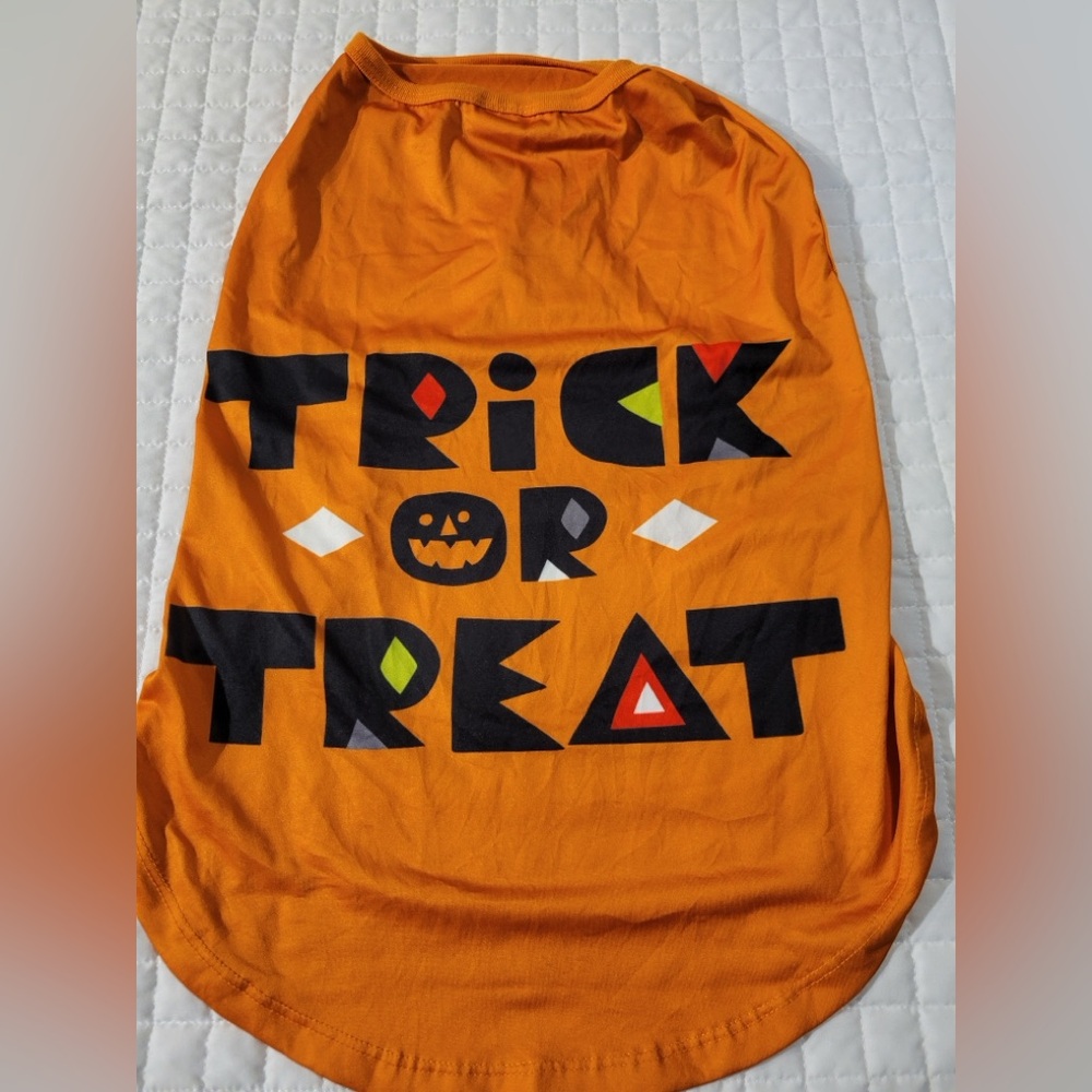 👻🎃Hyde & EEK! Boutique Trick or Treat Dog T-Shirt Size Large Halloween Costume